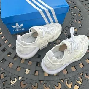 que shoes LL ホワイト s_wp_660b3360c9a2285801358ec2.webp
